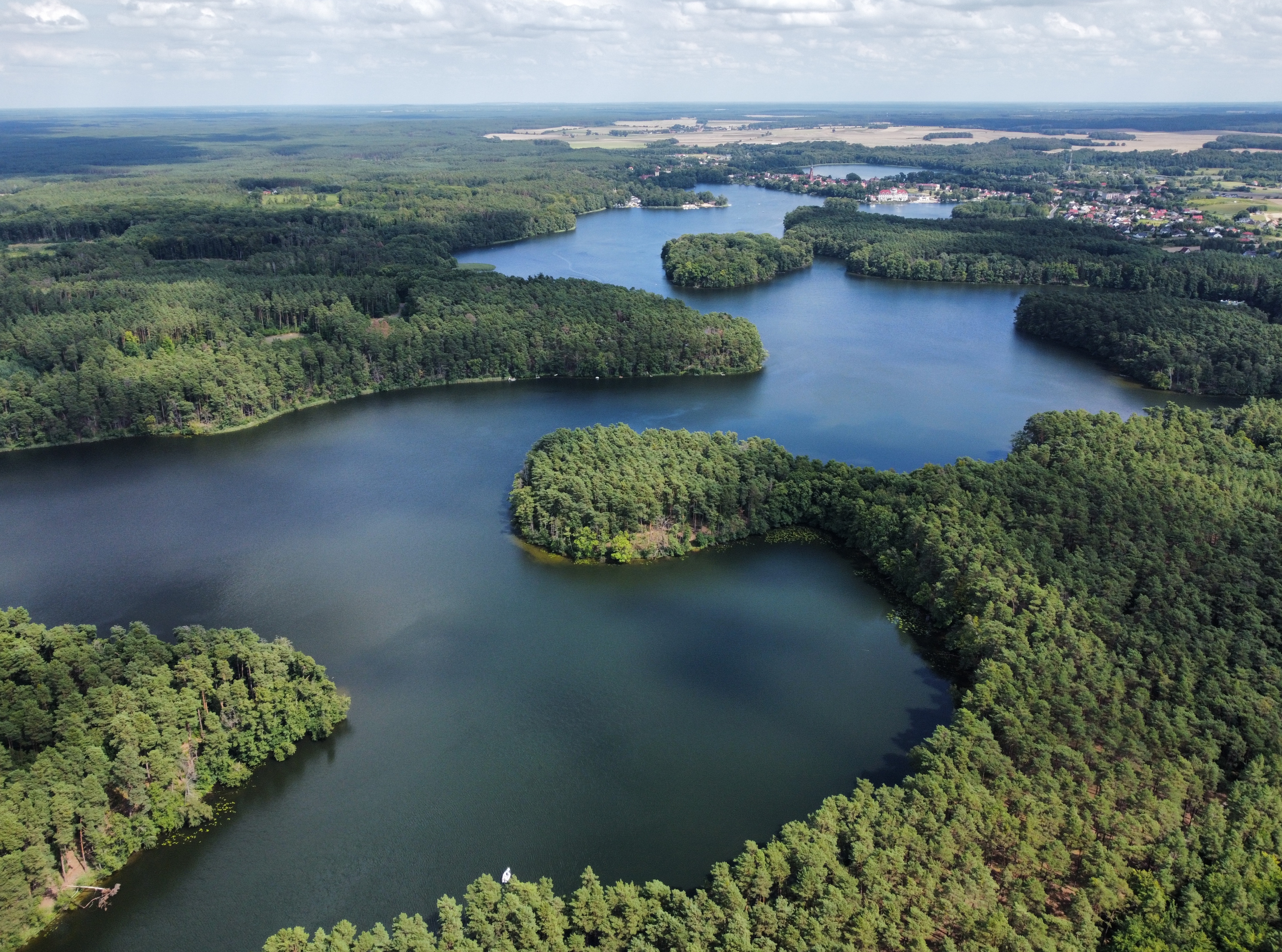 Jezioro Lubiąż z lotu ptaka